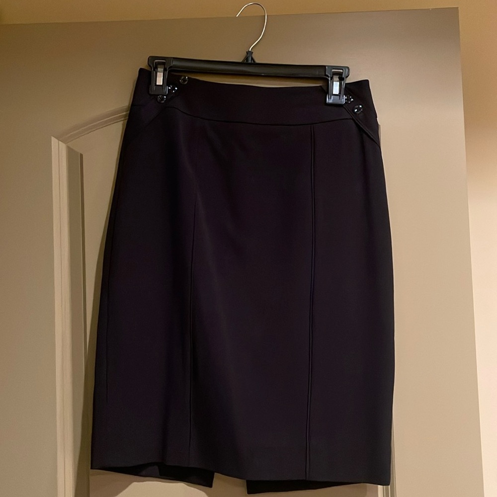 White House Bkack Market skirt.